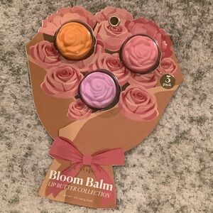 La Soie Bloom Balm Lip Butter Collection Bouquet NWT 3x .21 oz.